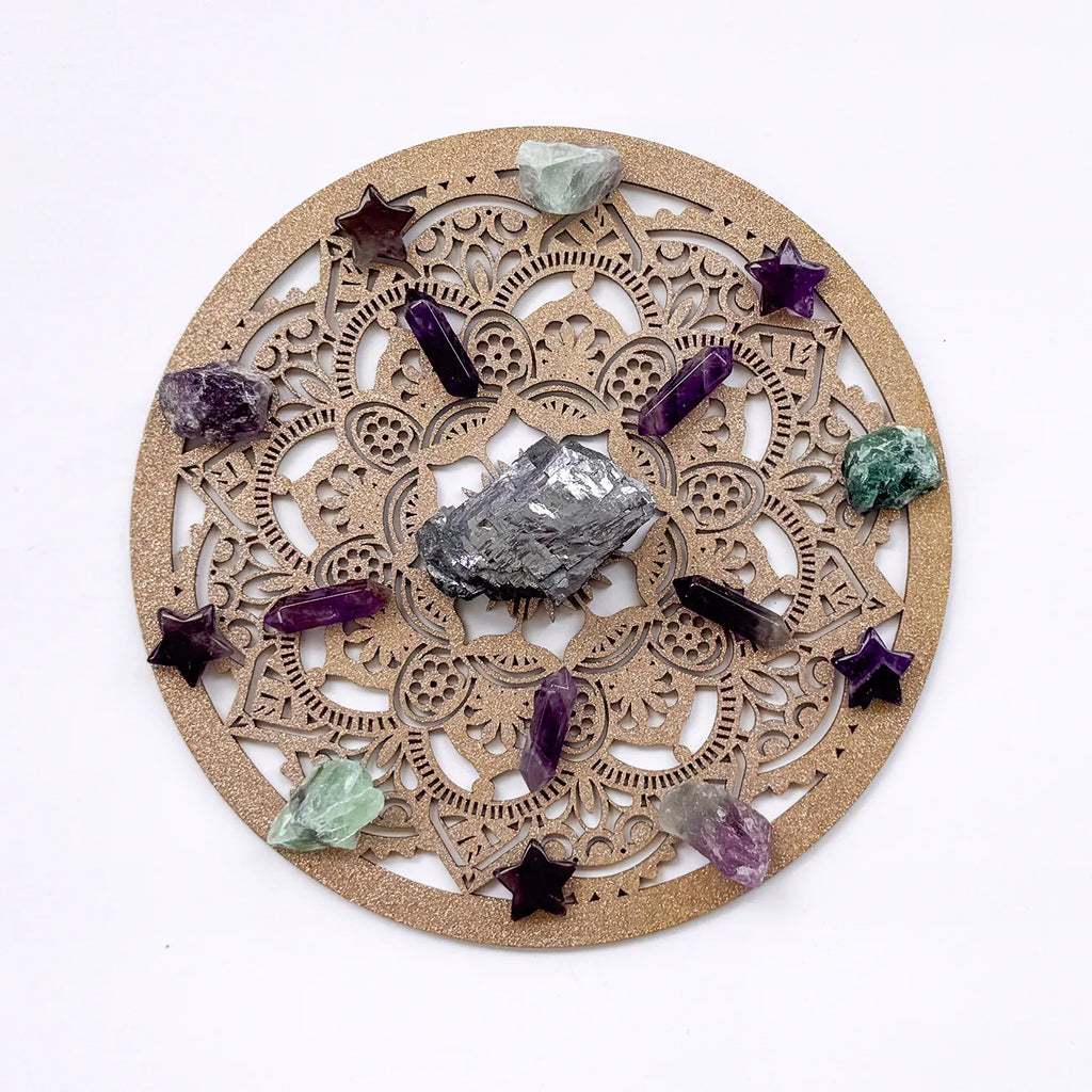 Crystal grid for dream manifestation by CocoMilkyWay, a sacred tool to focus intention and awaken inner vision.